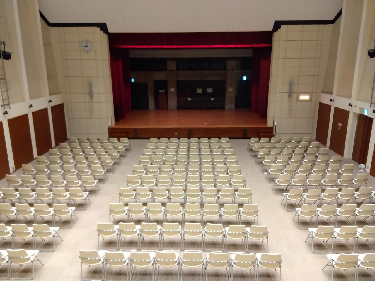 ホール