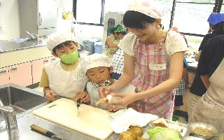 お母さんのお手本