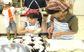 鮭にマヨネーズソースをかけるよ