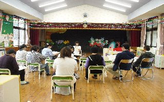 幼稚園試食会の写真