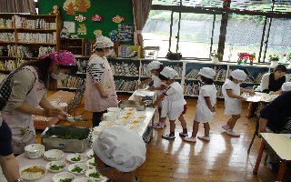 幼稚園試食会 幼稚園試食会の写真