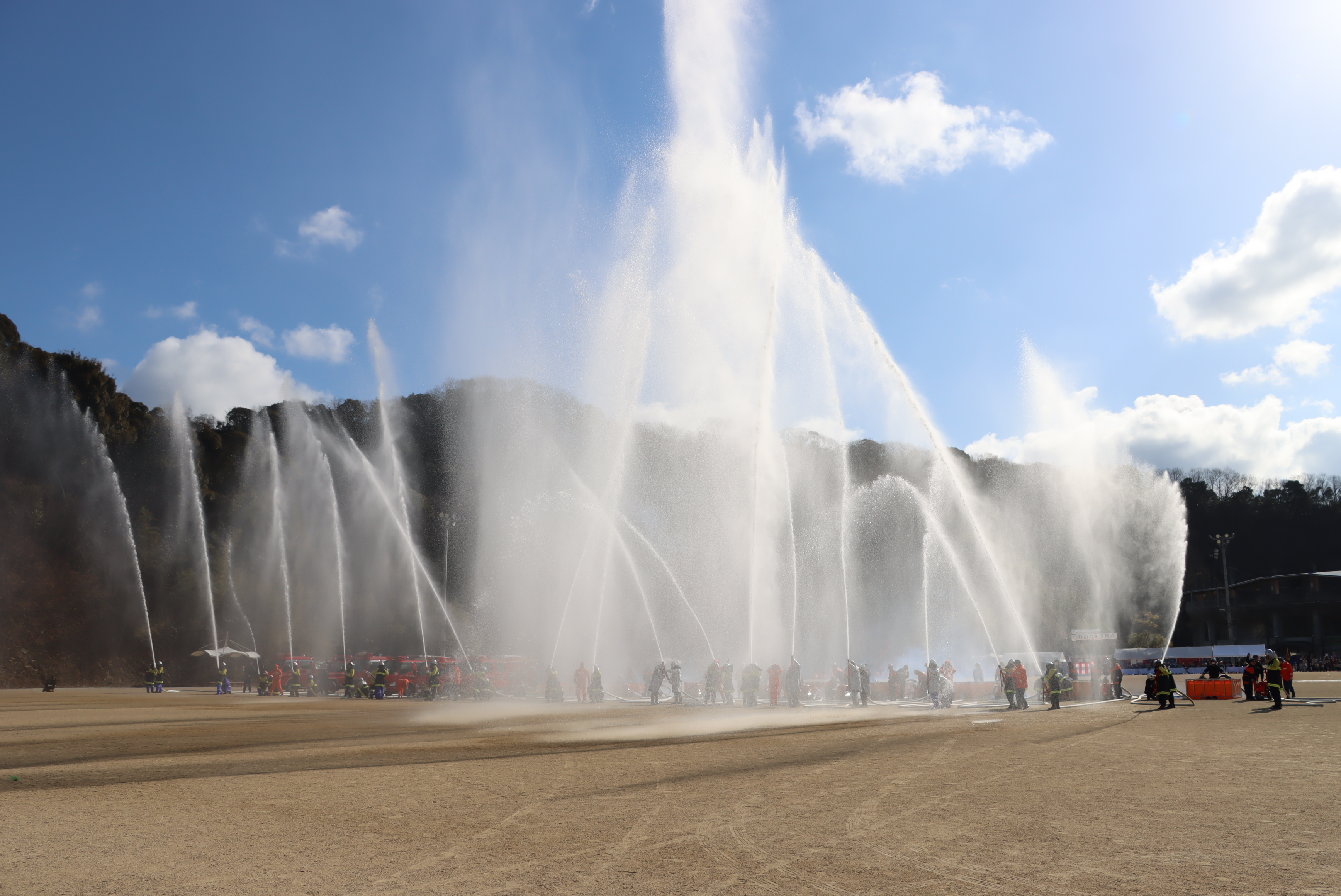 画像５　一斉放水