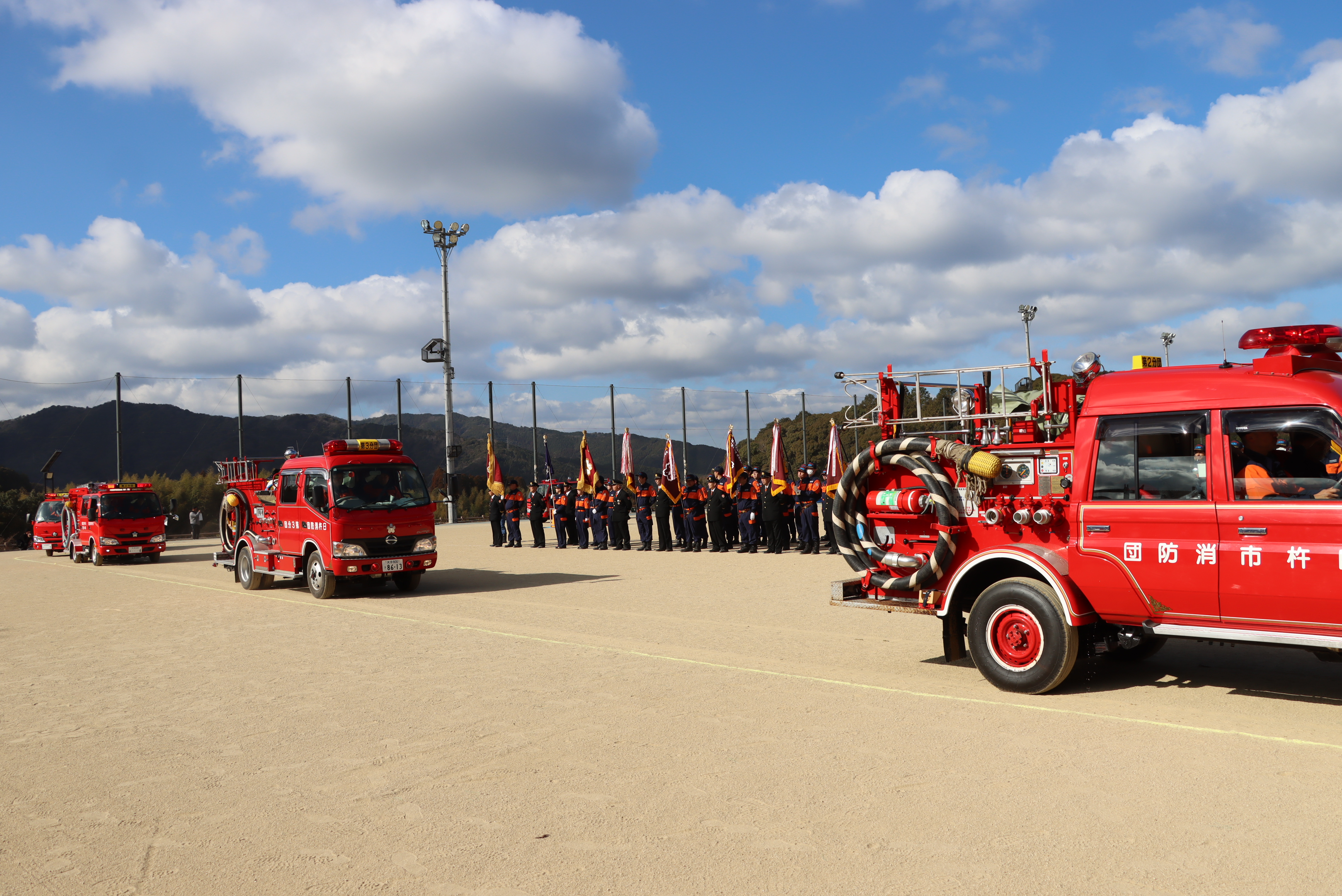 画像７　車両行進