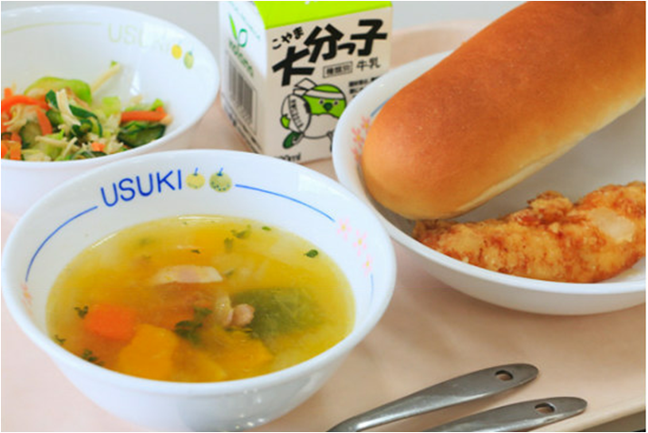 給食